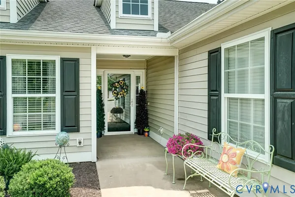Property Slideshow image 2 of 44 | 7625 harris field rd, Mechanicsville, VA, 23111