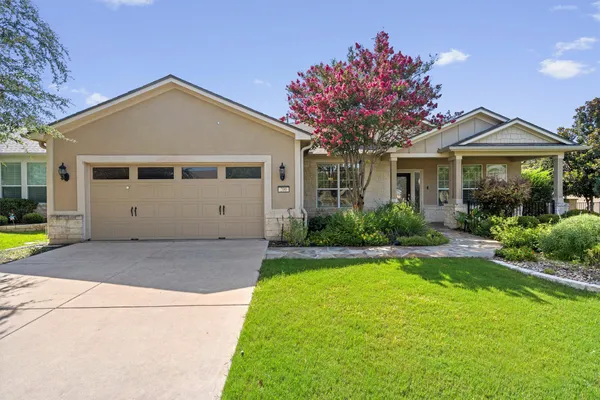 Property Slideshow image 2 of 39 | 300 pipe creek ln, Georgetown, TX, 78633