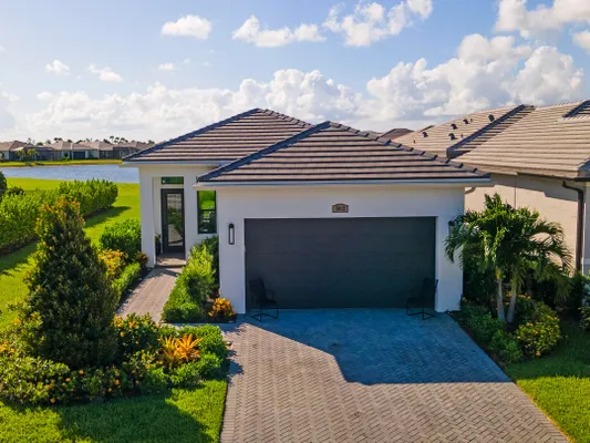Property Slideshow image 2 of 35 | 9012 sw vetta way, Port St Lucie, FL, 34987