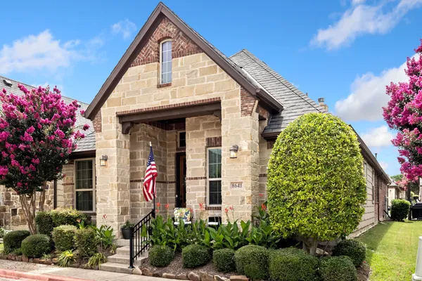 Property Slideshow image 2 of 24 | 8641 gracewood dr, Mckinney, TX, 75070