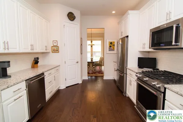 Property Slideshow image 3 of 61 | 4068 rutz, South Whitehall Twp, PA, 18104