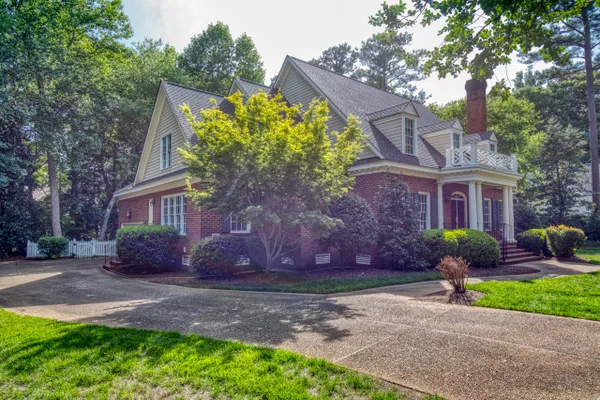 Property Slideshow image 3 of 49 | 102 rosemount, Williamsburg, VA, 23188