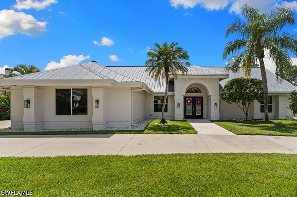 Property Slideshow image 2 of 37 | 245 monterey dr, Naples, FL, 34119