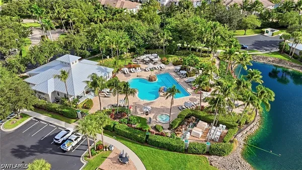 Property Slideshow image 2 of 37 | 7920 mahogany run ln 1015, Naples, FL, 34113