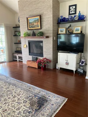 Property Slideshow image 3 of 16 | 197 independence way, Ohio Twp, PA, 15143