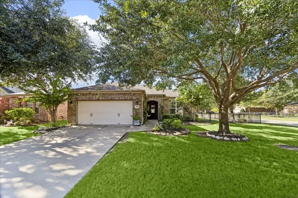 Property Slideshow image 2 of 25 | 1002 cleistes ln, Richmond, TX, 77469