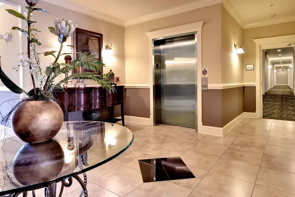 Property Slideshow image 3 of 19 | 5215 center st 310, Williamsburg, VA, 23188