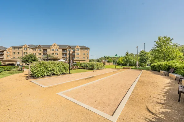 Property Slideshow image 3 of 35 | 1735 wittington pl 3206, Farmers Branch, TX, 75234