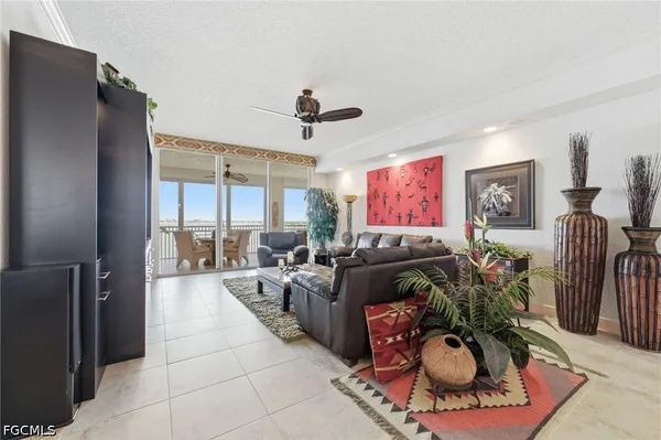 Property Slideshow image 3 of 50 | 14200 royal harbour ct 803, Fort Myers, FL, 33908