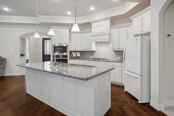 Property Slideshow image 3 of 40 | 5020 esplanade blvd, Highland Village, TX, 75077