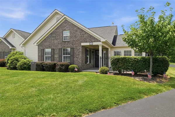 Property Slideshow image 2 of 46 | 2192 westview cir, Lancaster Twp, PA, 16037