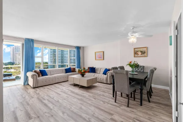 Property Slideshow image 2 of 42 | 3300 ne 36th st 920, Fort Lauderdale, FL, 33308