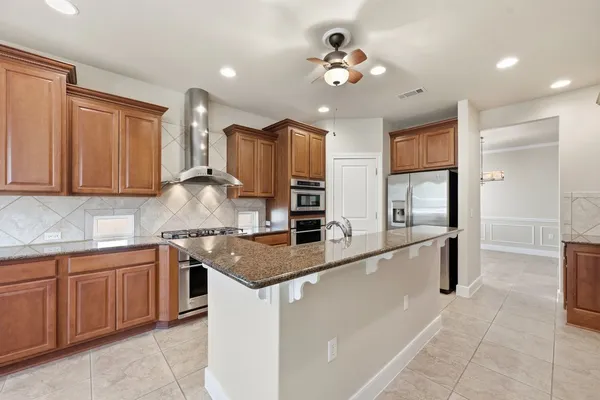 Property Slideshow image 3 of 37 | 207 breezeway ln, Georgetown, TX, 78633