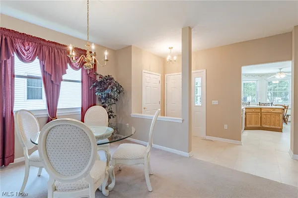 Property Slideshow image 3 of 25 | 10384 rock ledge way, North Royalton, OH, 44133