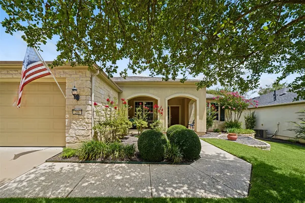 Property Slideshow image 3 of 40 | 206 mustang island trl, Georgetown, TX, 78633