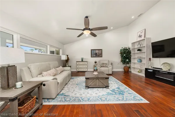 Property Slideshow image 3 of 50 | 109 crestview ct, Lake Placid, FL, 33852