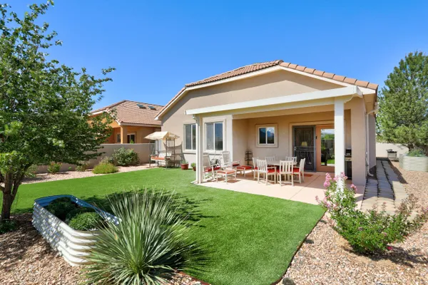 Property Slideshow image 2 of 46 | 840 golden yarrow trl, Bernalillo, NM, 87004
