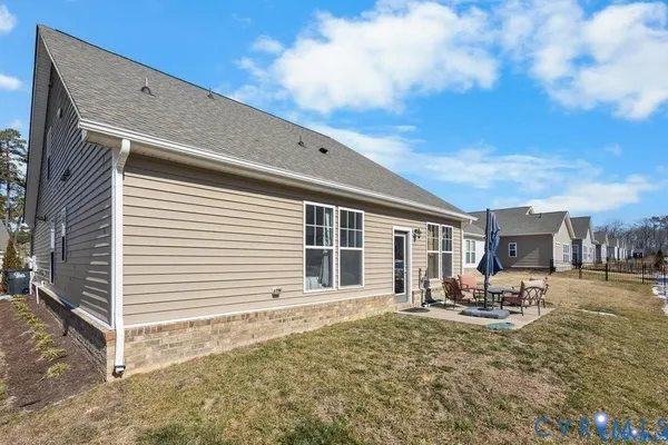 Property Slideshow image 3 of 35 | 1713 mainsail ln, Chester, VA, 23836