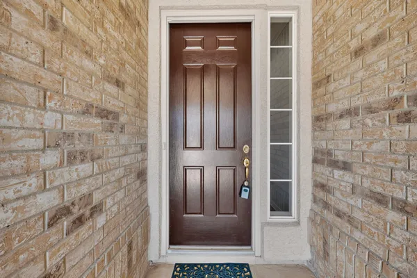 Property Slideshow image 3 of 40 | 9516 grandview dr, Denton, TX, 76207