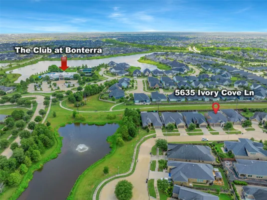 Property Slideshow image 2 of 49 | 5635 ivory cove ln, Fulshear, TX, 77441