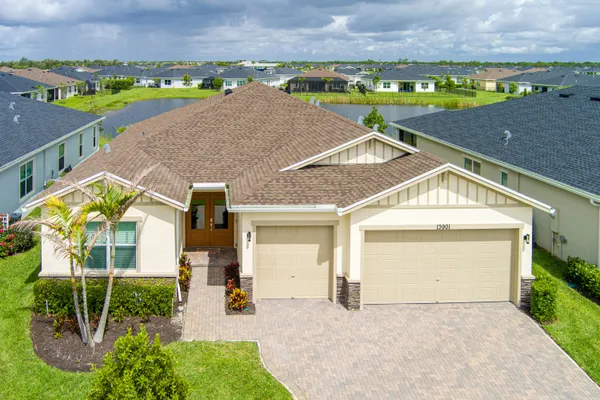 Property Slideshow image 2 of 71 | 13901 se riversway st, Port St Lucie, FL, 34984