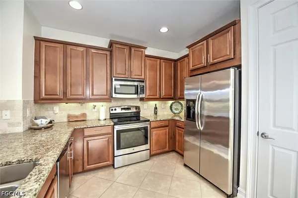 Property Slideshow image 2 of 31 | 3517 crosswater dr, North Fort Myers, FL, 33917
