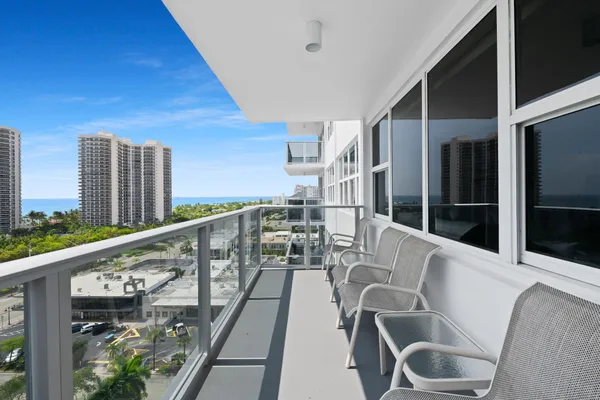 Property Slideshow image 2 of 24 | 3333 ne 34th st 1414, Fort Lauderdale, FL, 33308