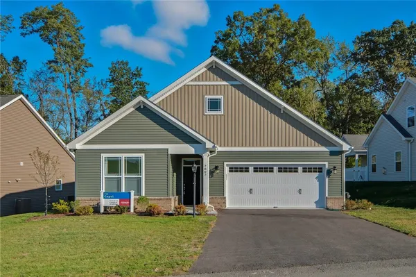 Property Slideshow image 2 of 7 | 2002 lakeside dr, Baden, PA, 15005