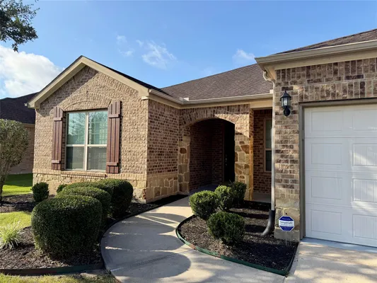 Property Slideshow image 3 of 6 | 503 spindrift cir, Richmond, TX, 77469