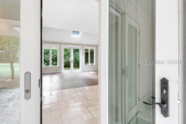 Property Slideshow image 2 of 43 | 3 deerfield rd, Hilton Head Island, SC, 29926