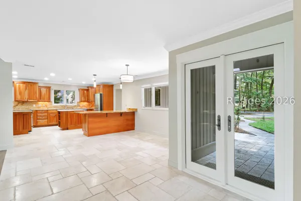 Property Slideshow image 3 of 43 | 3 deerfield rd, Hilton Head Island, SC, 29926
