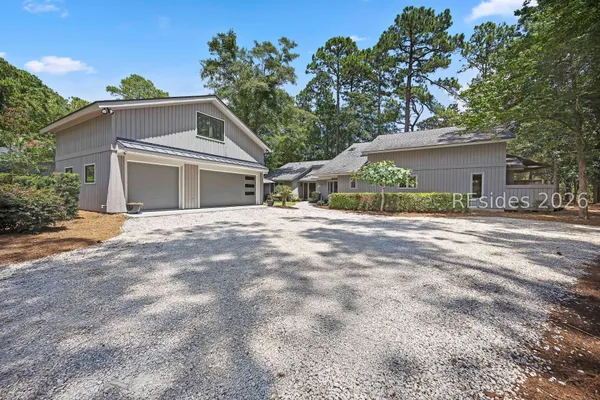 Property Slideshow image 3 of 82 | 14 field sparrow rd, Hilton Head Island, SC, 29926