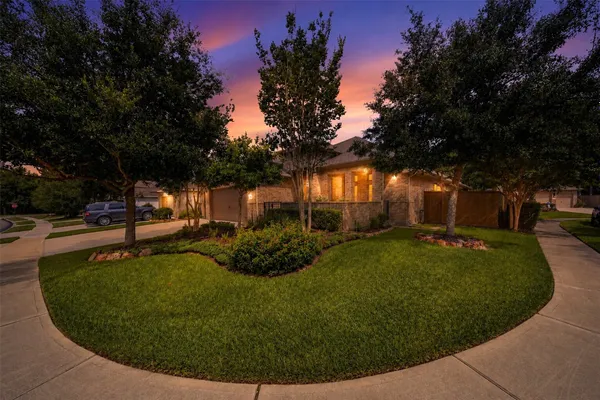 Property Slideshow image 3 of 30 | 217 southern iris ct, Montgomery, TX, 77316
