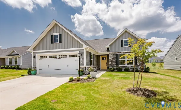 Property Slideshow image 2 of 74 | 7627 e danube loop, New Kent, VA, 23124