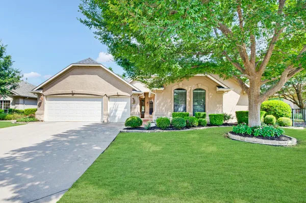 Property Slideshow image 2 of 31 | 9905 cypress st, Denton, TX, 76207