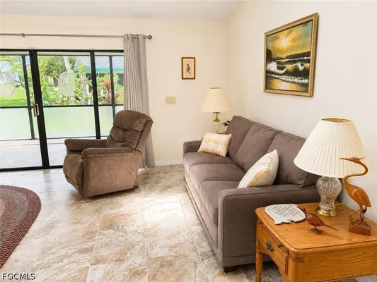 Property Slideshow image 3 of 24 | 11219 caravel cir, Fort Myers, FL, 33908