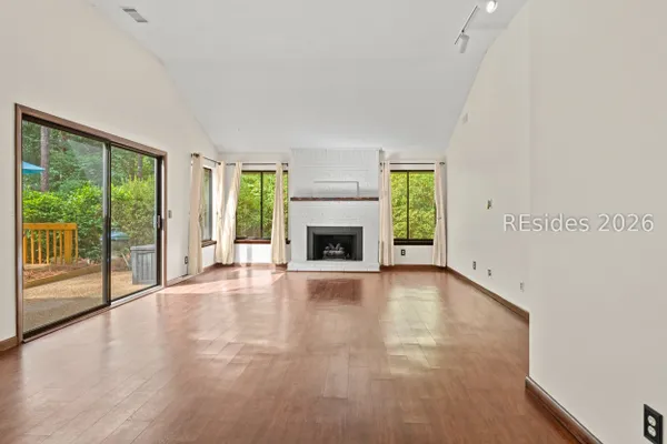 Property Slideshow image 3 of 50 | 34 sweet bay ln, Hilton Head Island, SC, 29926