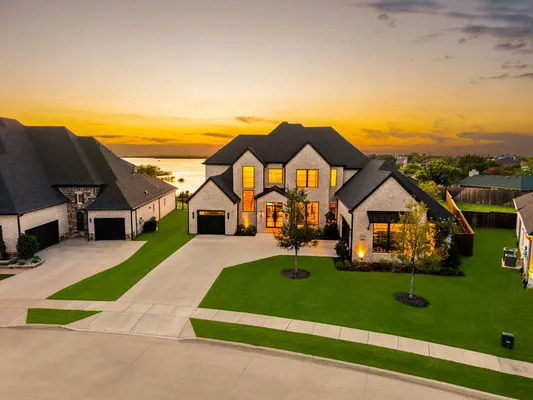 Property Slideshow image 2 of 40 | 8144 castlebridge, The Colony, TX, 75056