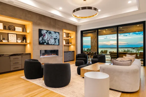 Property Slideshow image 3 of 40 | 8144 castlebridge, The Colony, TX, 75056