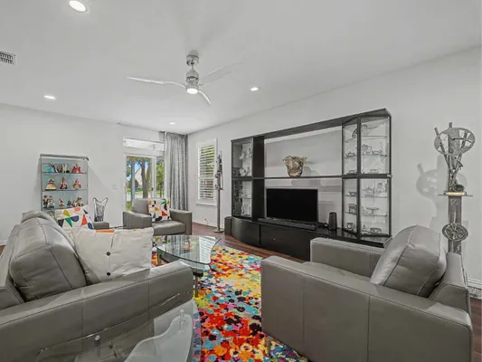 Property Slideshow image 3 of 37 | 1047 nicklaus ct, Frisco, TX, 75036