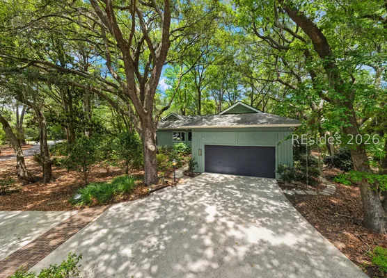 Property Slideshow image 2 of 43 | 2 trillium ln, Hilton Head Island, SC, 29926