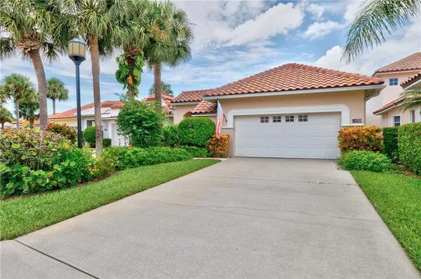 Property Slideshow image 3 of 36 | 1723 victoria cir, Vero Beach, FL, 32967
