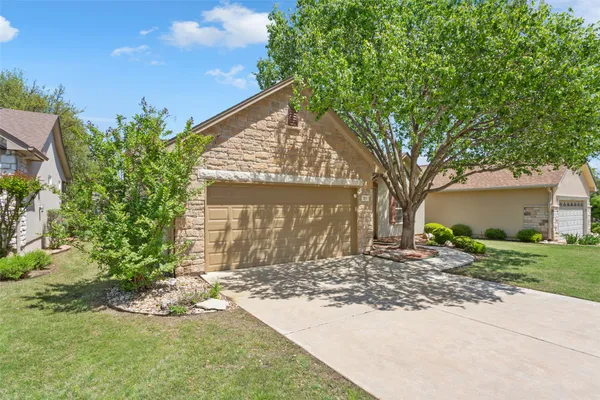 Property Slideshow image 2 of 25 | 311 dove hollow trl, Georgetown, TX, 78633
