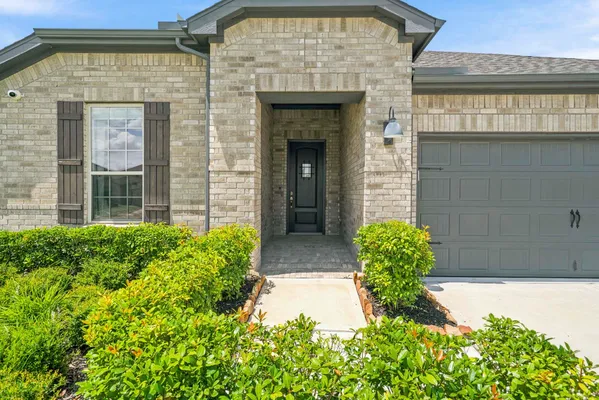 Property Slideshow image 2 of 33 | 7426 rolling stone dr, Fulshear, TX, 77441
