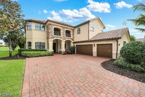 Property Slideshow image 3 of 50 | 28647 lisburn ct, Bonita Springs, FL, 34135