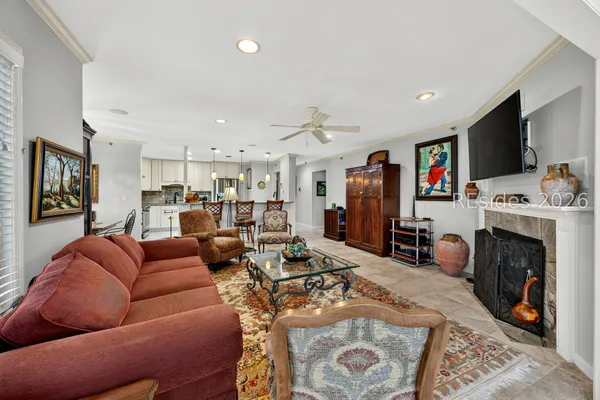Property Slideshow image 3 of 61 | 73 skull creek dr 114, Hilton Head Island, SC, 29926