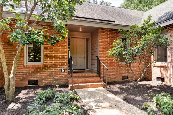 Property Slideshow image 3 of 41 | 224 william barksdale, Williamsburg, VA, 23185