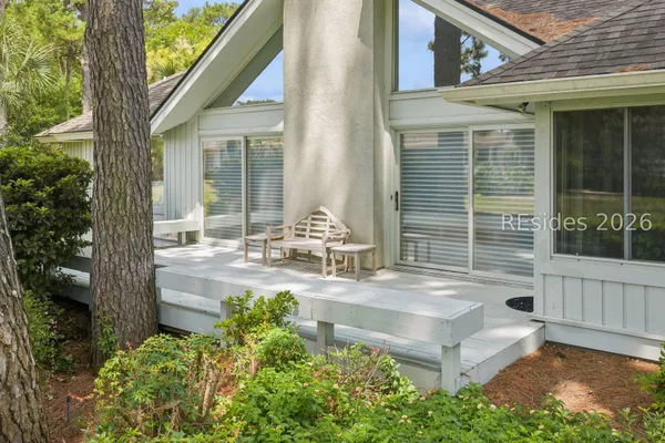 Property Slideshow image 3 of 77 | 312 seabrook dr, Hilton Head Island, SC, 29926