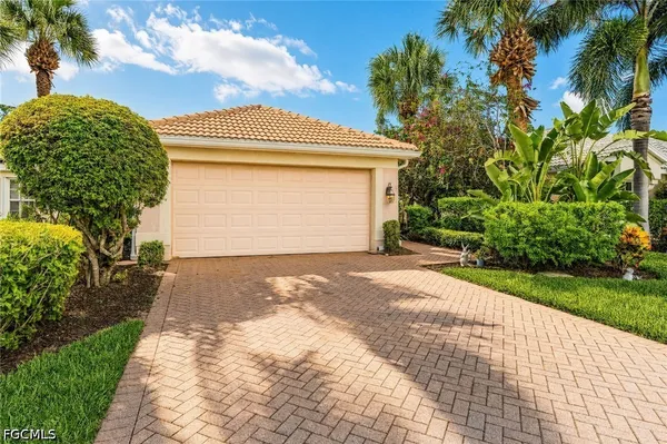 Property Slideshow image 2 of 33 | 9964 horse creek rd, Fort Myers, FL, 33913