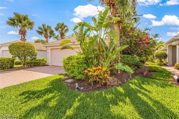Property Slideshow image 3 of 33 | 9964 horse creek rd, Fort Myers, FL, 33913